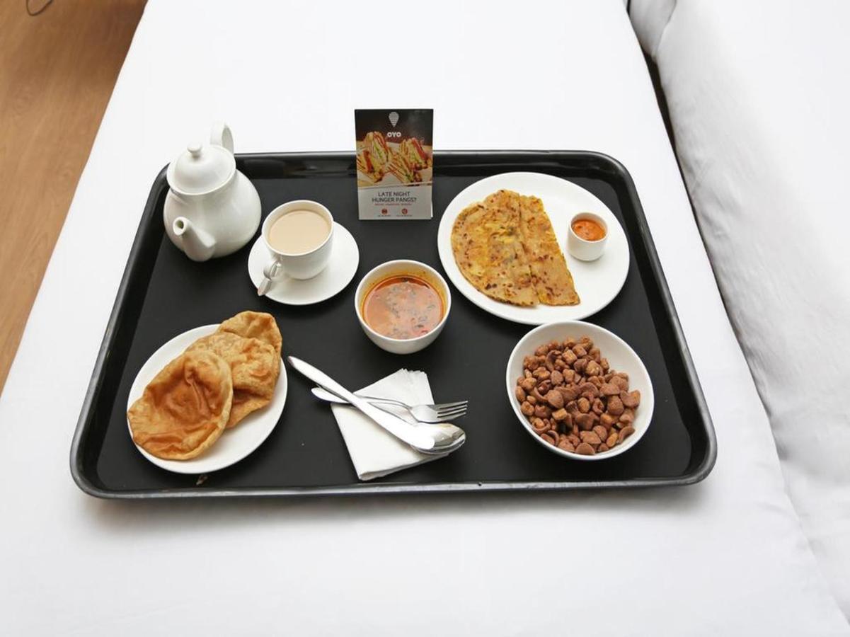 Oyo 60609 Hotel Tanushree Rampurhat Екстер'єр фото