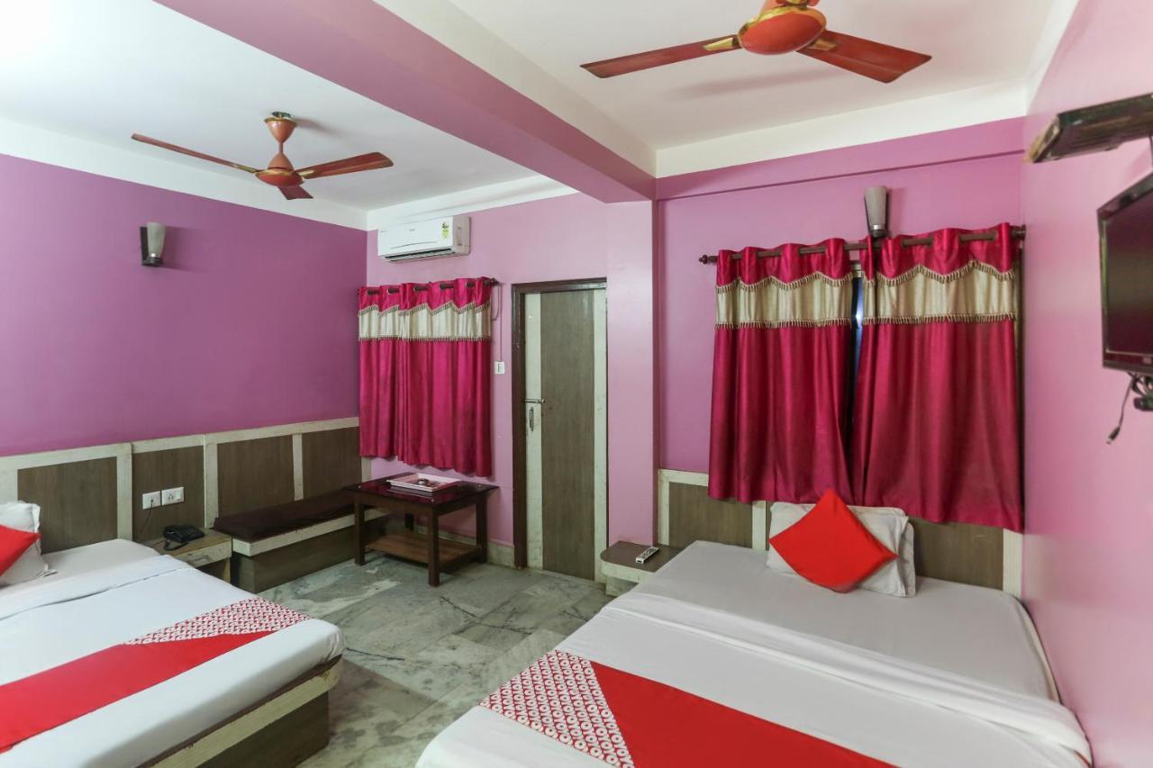 Oyo 60609 Hotel Tanushree Rampurhat Екстер'єр фото