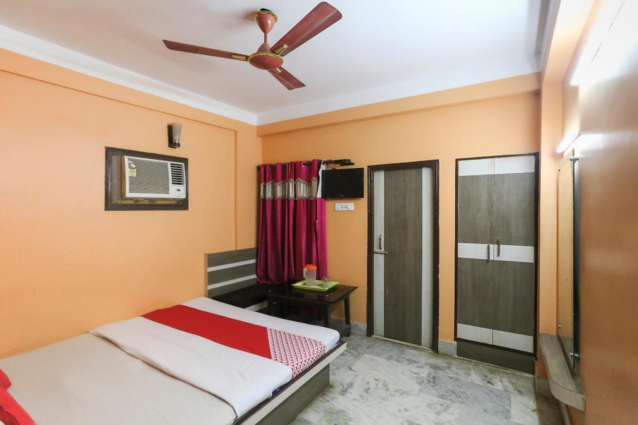 Oyo 60609 Hotel Tanushree Rampurhat Екстер'єр фото